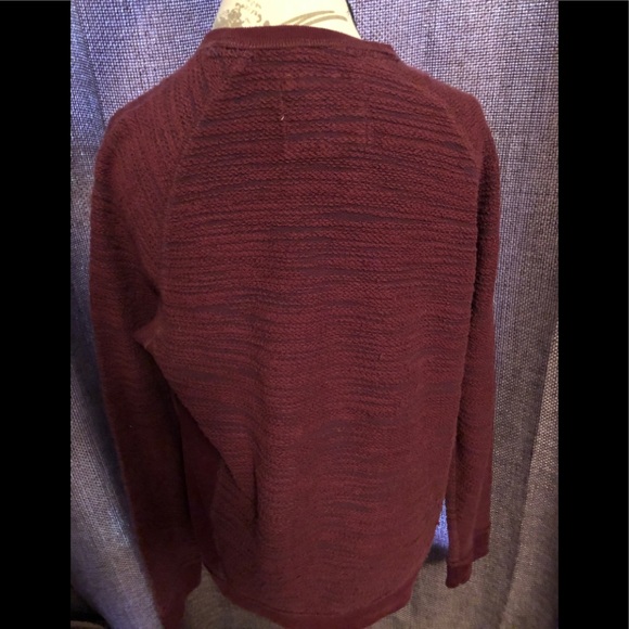 Men’s Hollister Crewneck Sweater - Picture 5 of 5